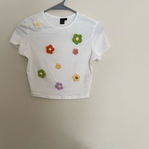 Appliqué Crop Tee